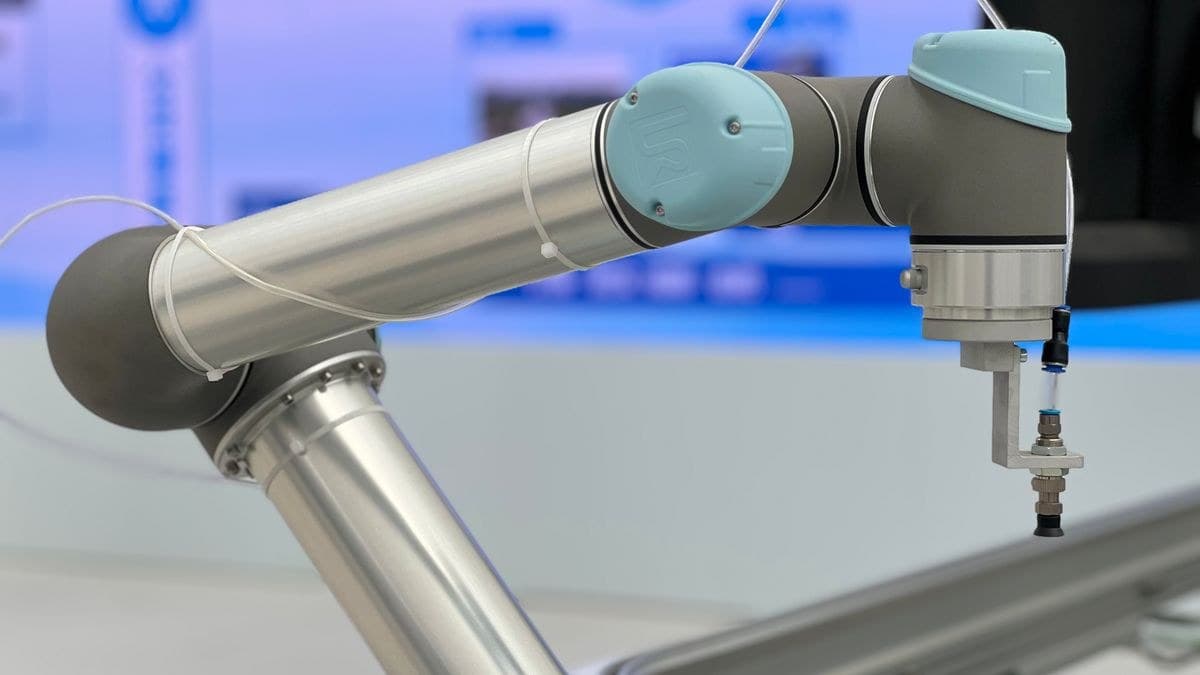 Why Industrial Robotics Is Growing in 2026